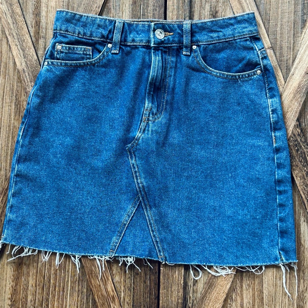 Denim&Co sz 4  Blue Frayed Mini Skirt Y2K Boho